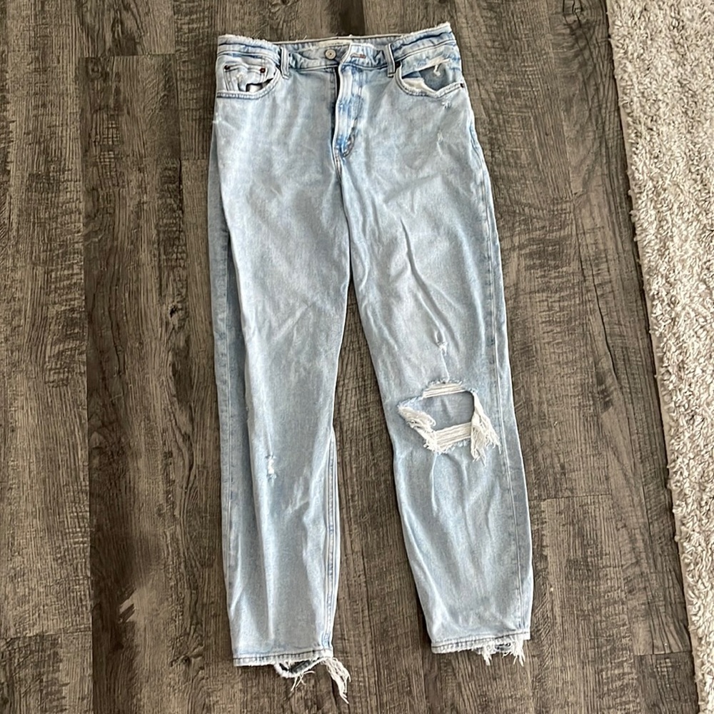 Abercrombie Curve Love High Rise Mom Jean
